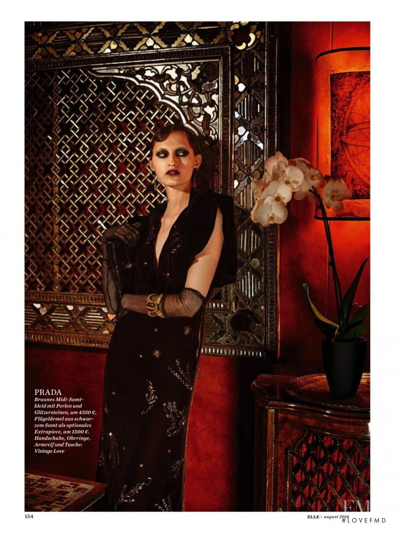 Zoe Huxford featured in Opulenz Prinzip, August 2016