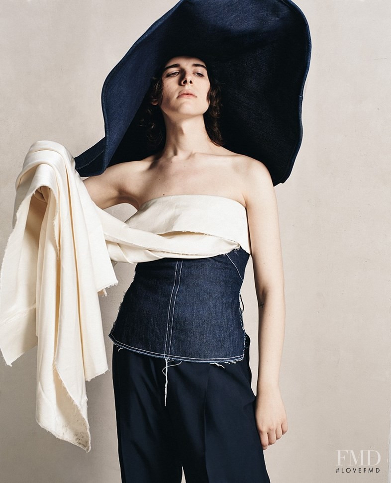 Hari Nef featured in Hari Nef: She\'s All That, February 2016