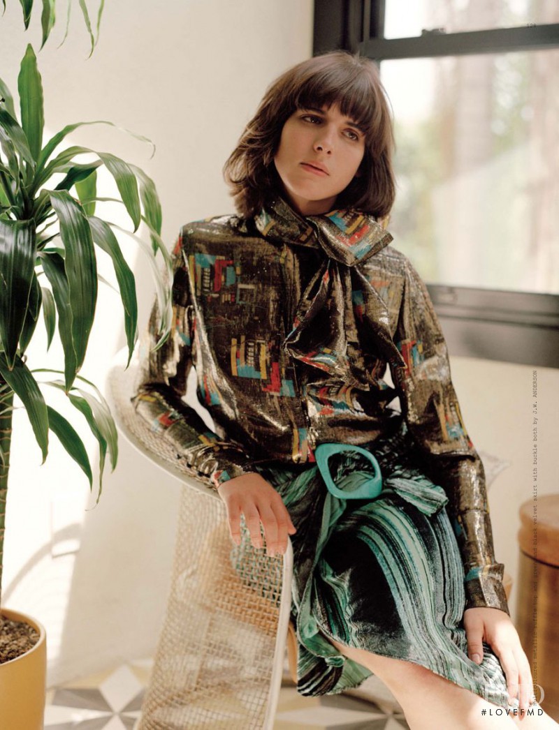 Hari Nef featured in Hari Nef, October 2015