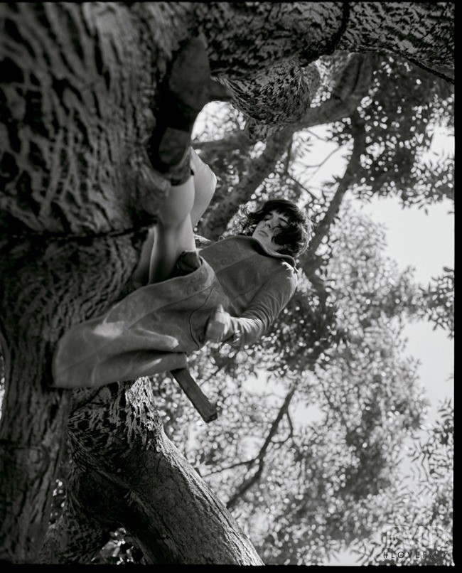 Hari Nef featured in Girls, September 2015