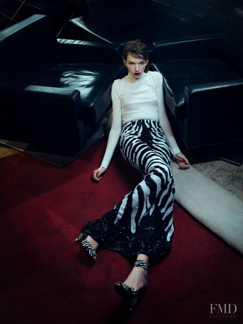 Eva Klimkova featured in Moda, December 2013