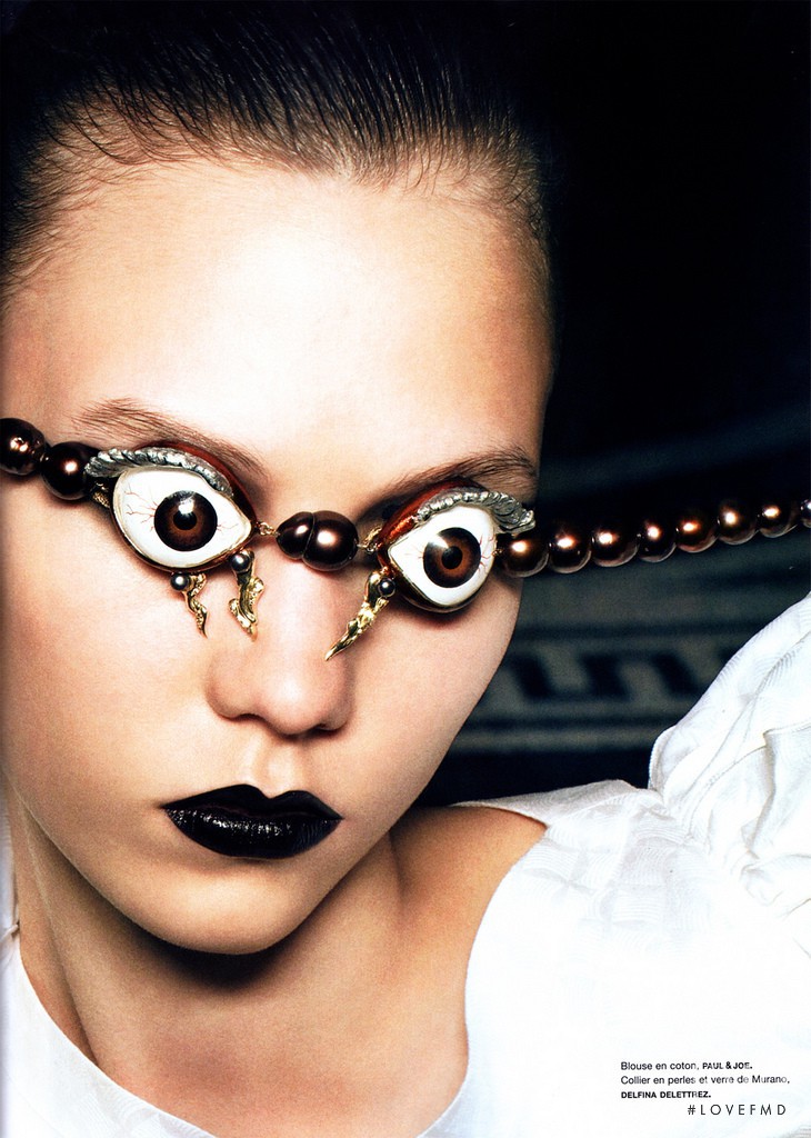 Karlie Kloss featured in Au regard des divinites, April 2008