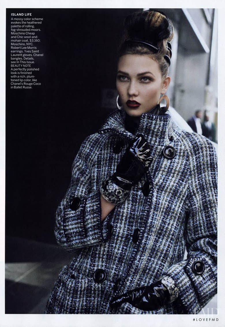 Karlie Kloss featured in Checks and the City, September 2010