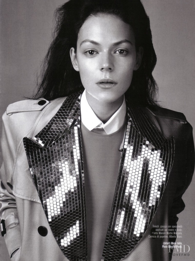 Kinga Rajzak featured in Form Function, January 2009