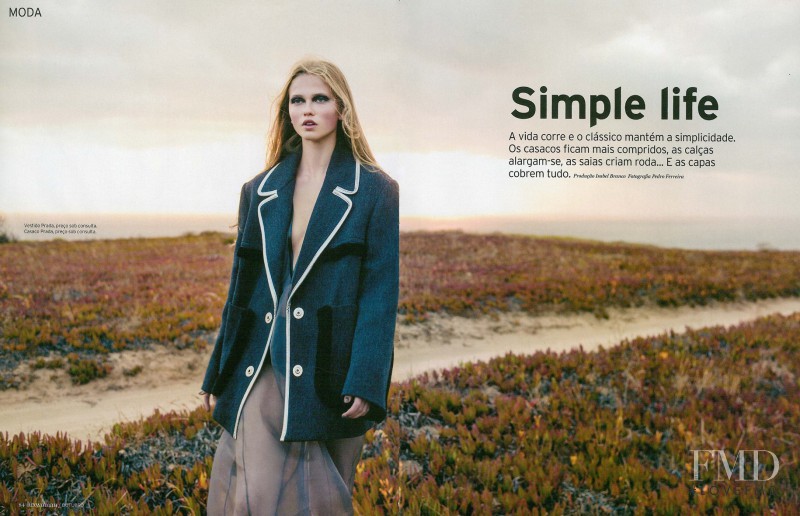 Daniela Hanganu featured in Simple Life, October 2014