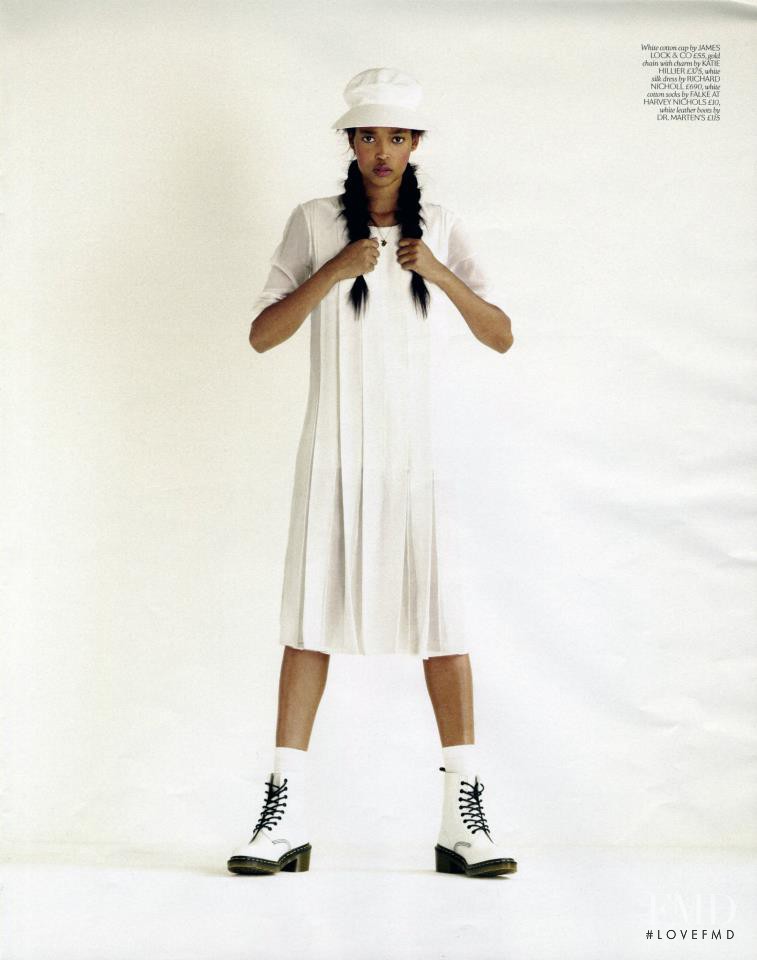 Marihenny Rivera Pasible featured in Way\'s Sports White, September 2012