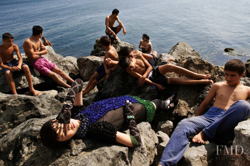 Tian Yi featured in Turkish Delight, October 2013