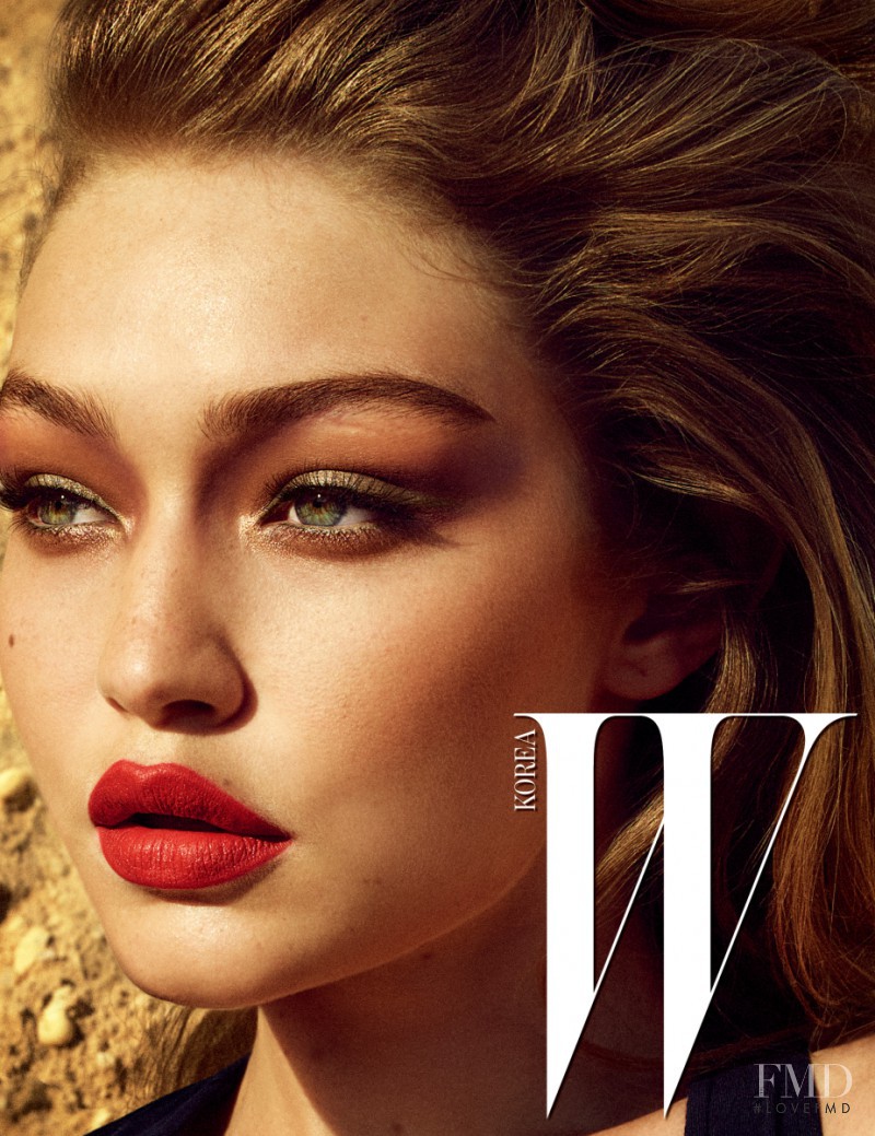 Gigi Hadid featured in Gigi Hadid, December 2016