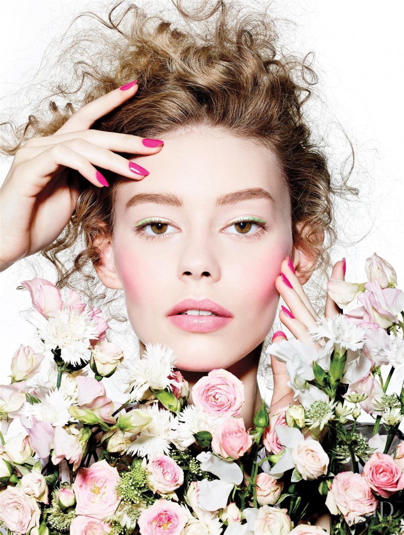Ondria Hardin featured in The Scent Of Flowers, February 2015