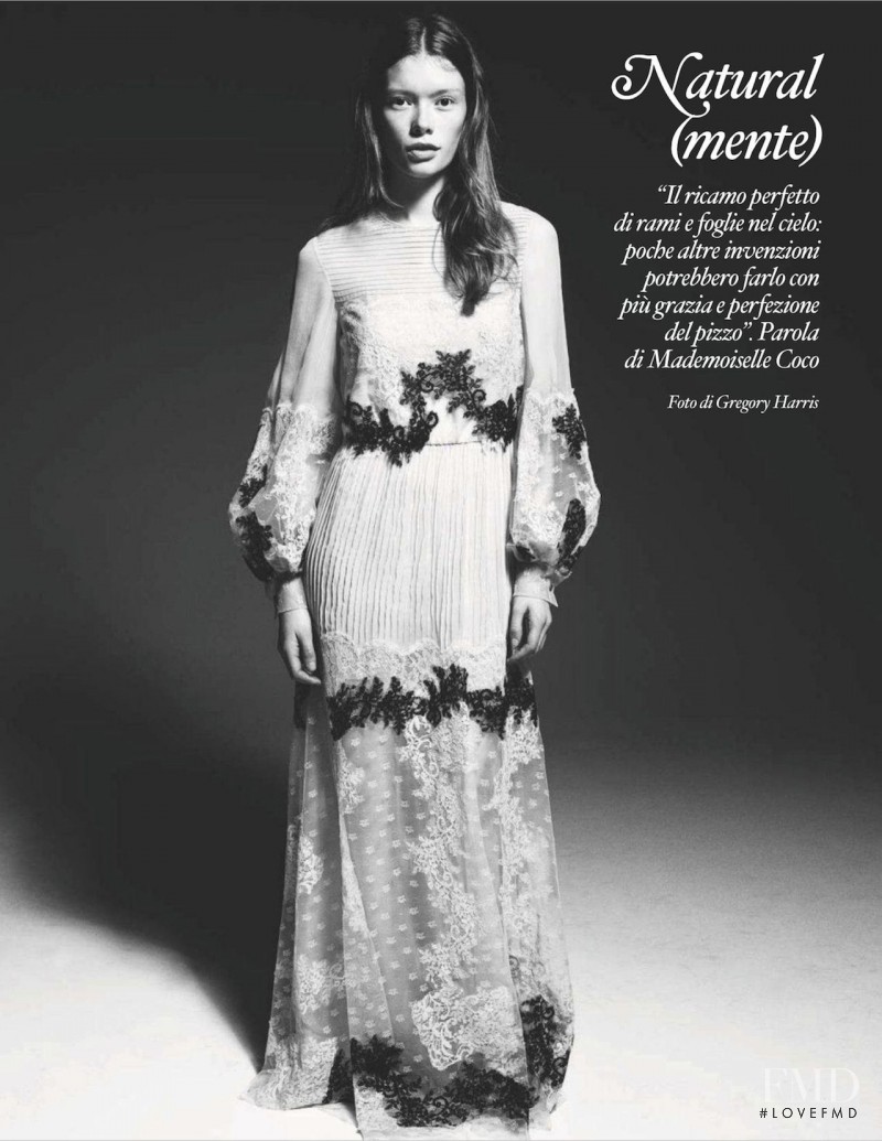 Julia Hafstrom featured in Natural (Mente), May 2012