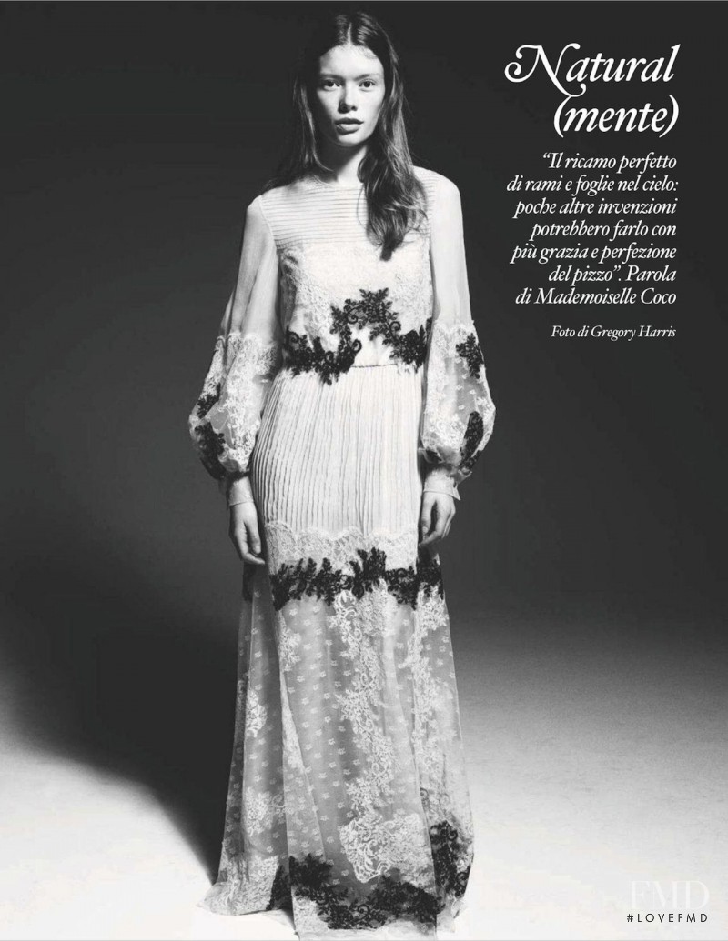 Julia Hafstrom featured in Natural (Mente), May 2012
