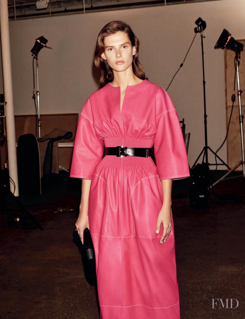 Giedre Dukauskaite featured in Hermès by Nadège Vanhee-Cybulski, December 2016