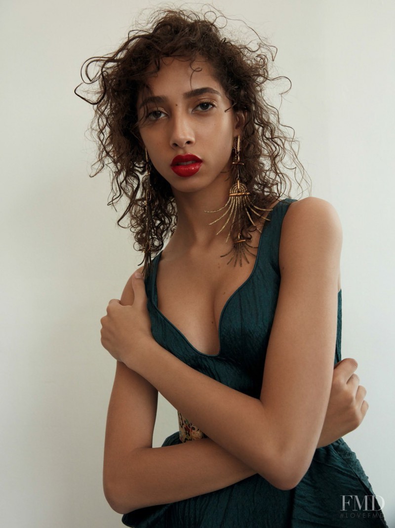 Yasmin Wijnaldum featured in Caught In A Cinch, January 2017