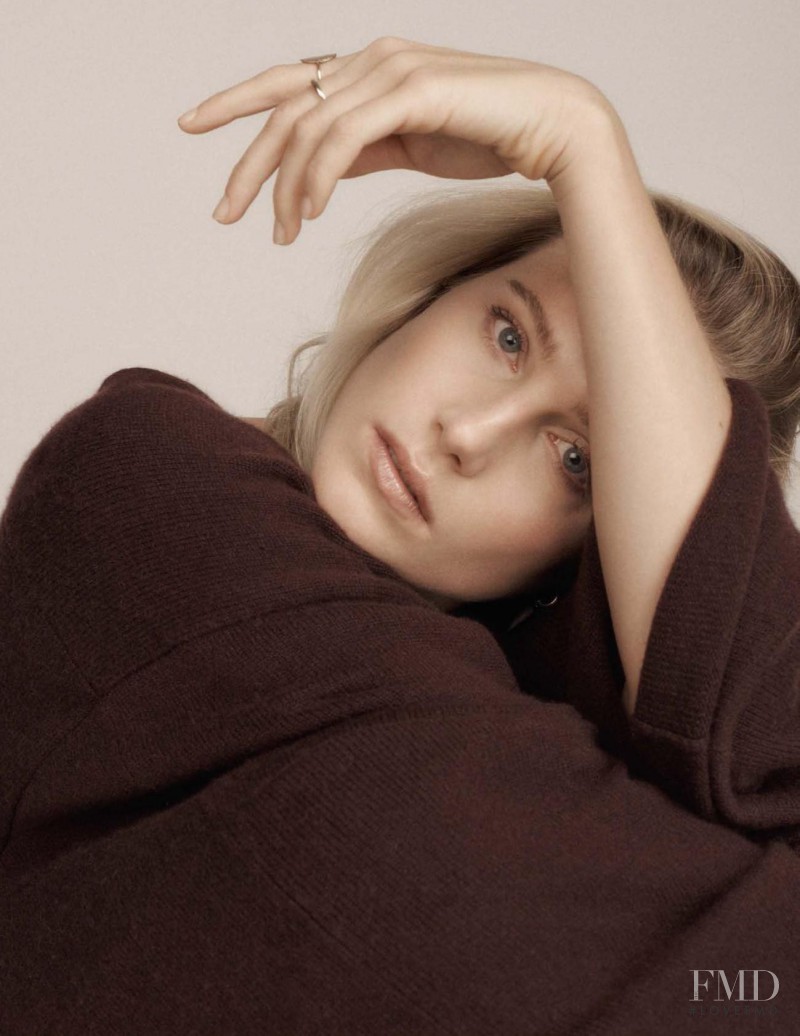 Dree Hemingway featured in The Other Hemingway, January 2017