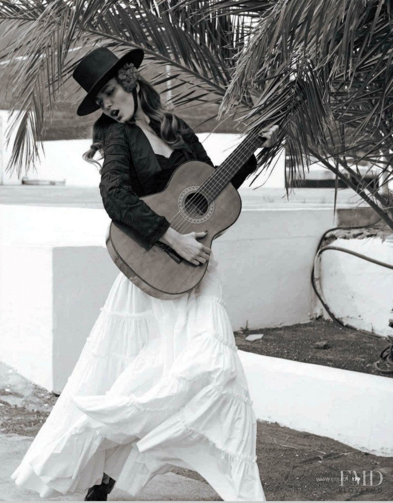 Andreea Diaconu featured in Elle Moda, June 2012