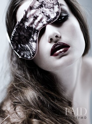 Andreea Diaconu featured in Beauty, December 2006