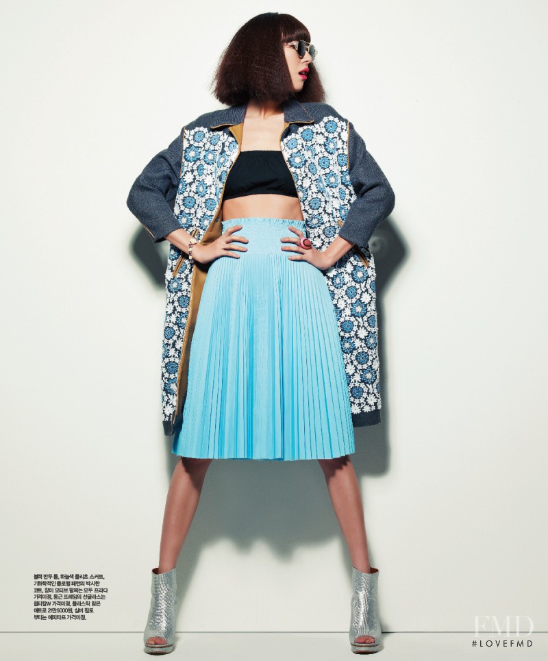 Hyun Jeong Ji featured in Well Get Sporty!, March 2012