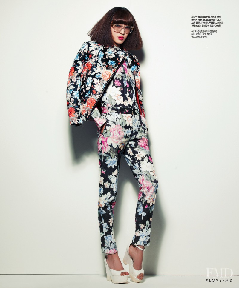 Hyun Jeong Ji featured in Well Get Sporty!, March 2012