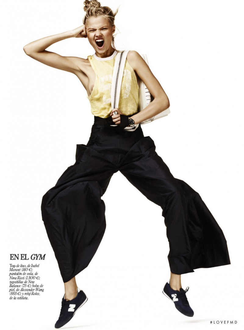 Magdalena Frackowiak featured in Elige Outfit, March 2012