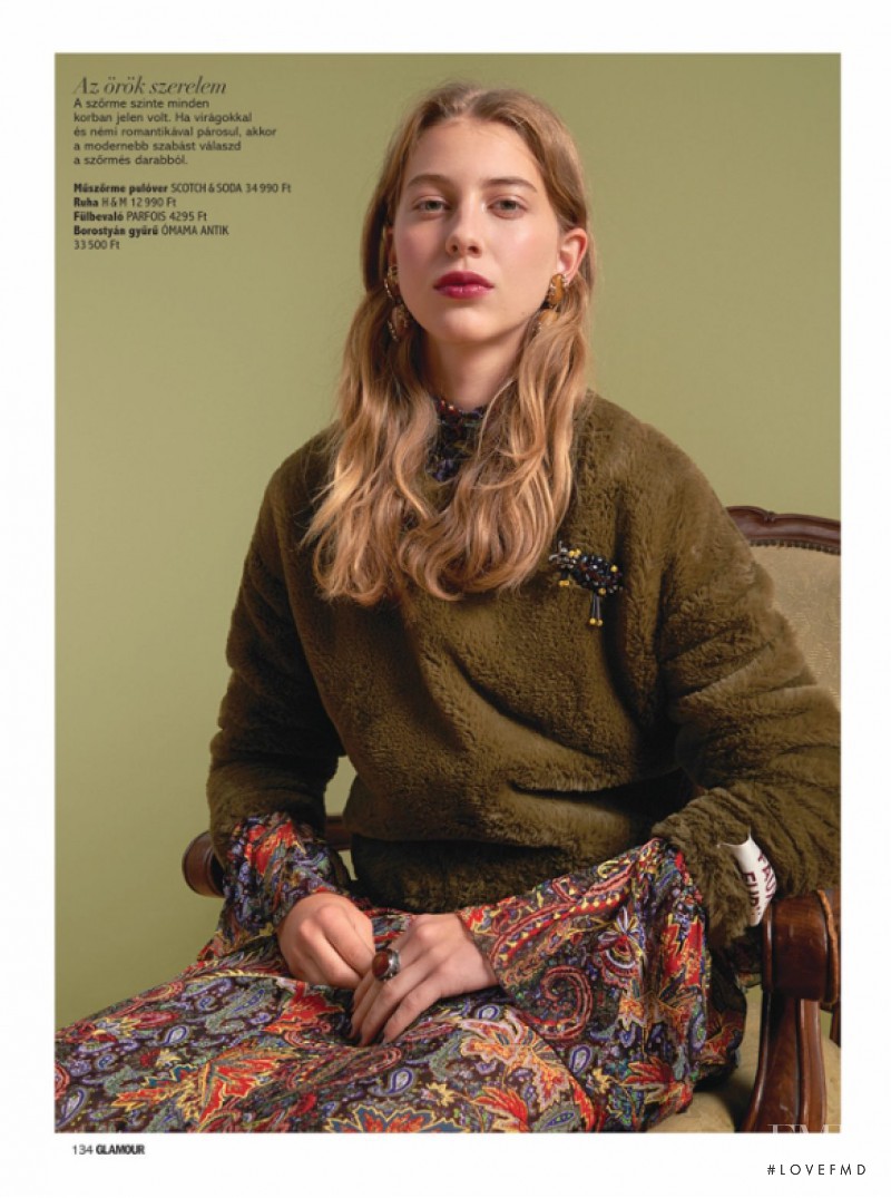 Greta Axente featured in Regmult Korok Divatja, December 2016