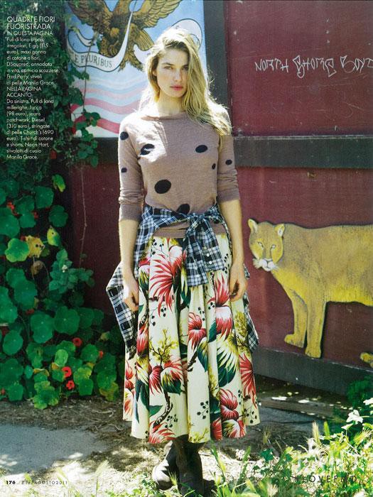 Jessica Hart featured in 101, August 2011