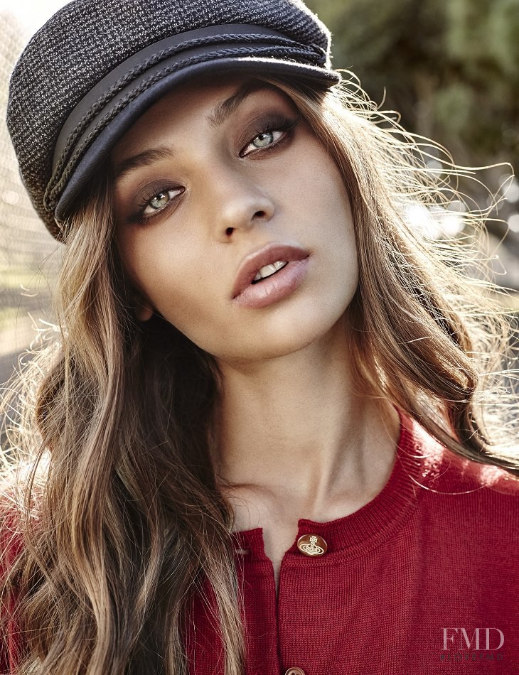 Magda Zalejska featured in Fall Fashion, September 2015