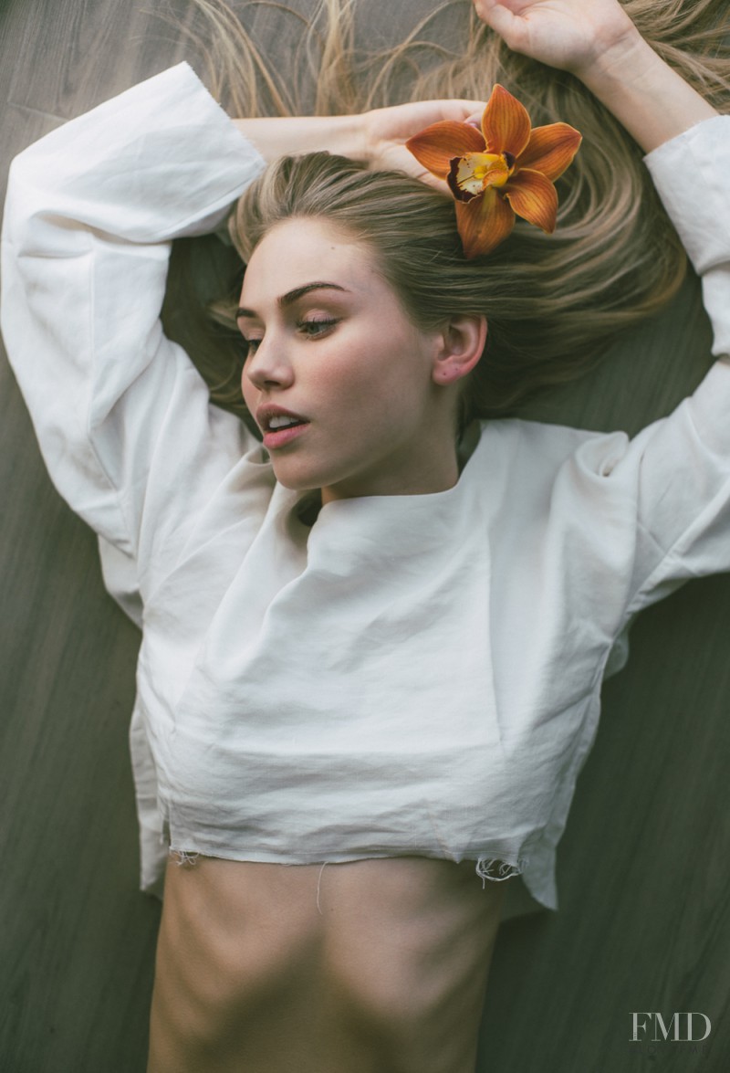 Scarlett Leithold featured in Scarlett Leithold, March 2016