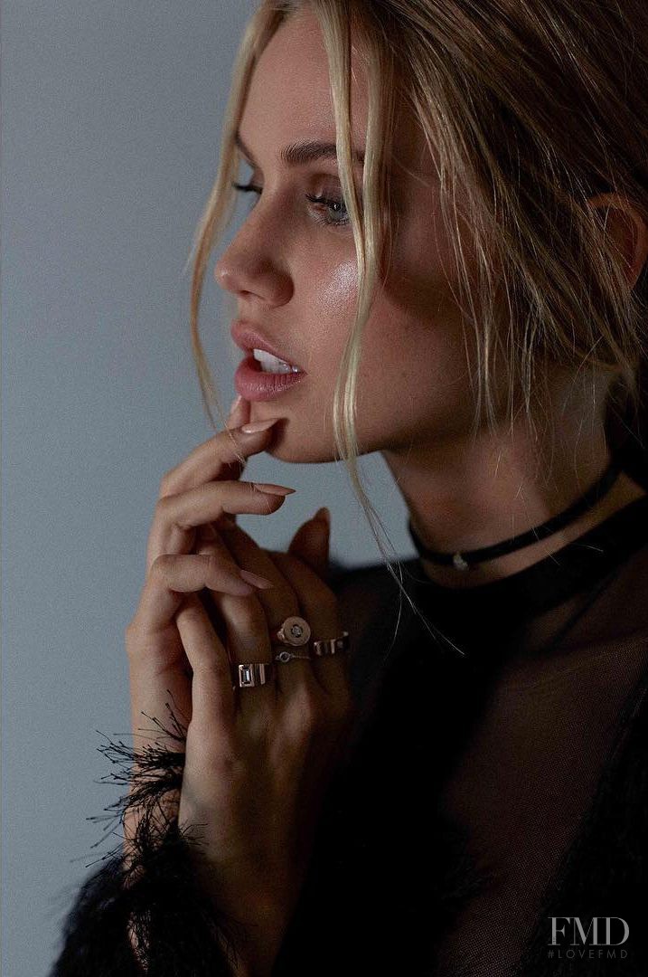 Scarlett Leithold featured in Scarlett Leithold, November 2016