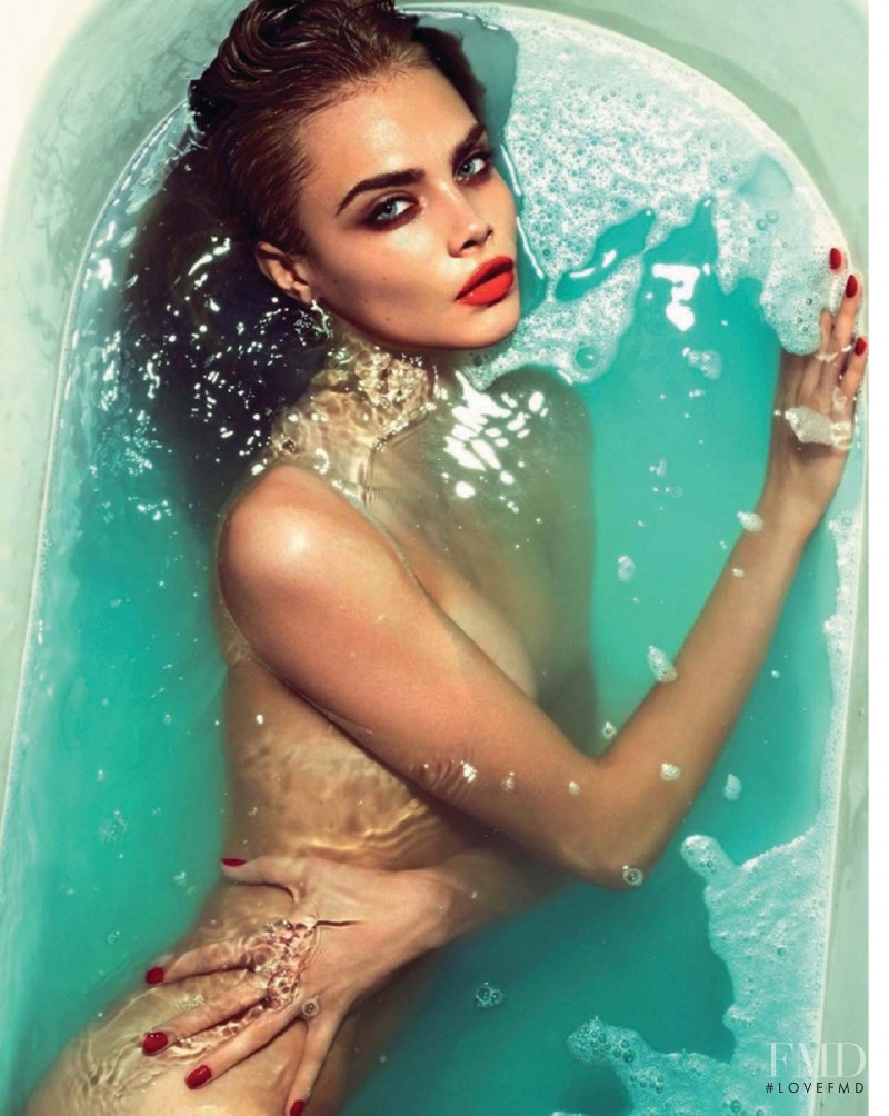 Cara Delevingne featured in Cara Delevingne, December 2014