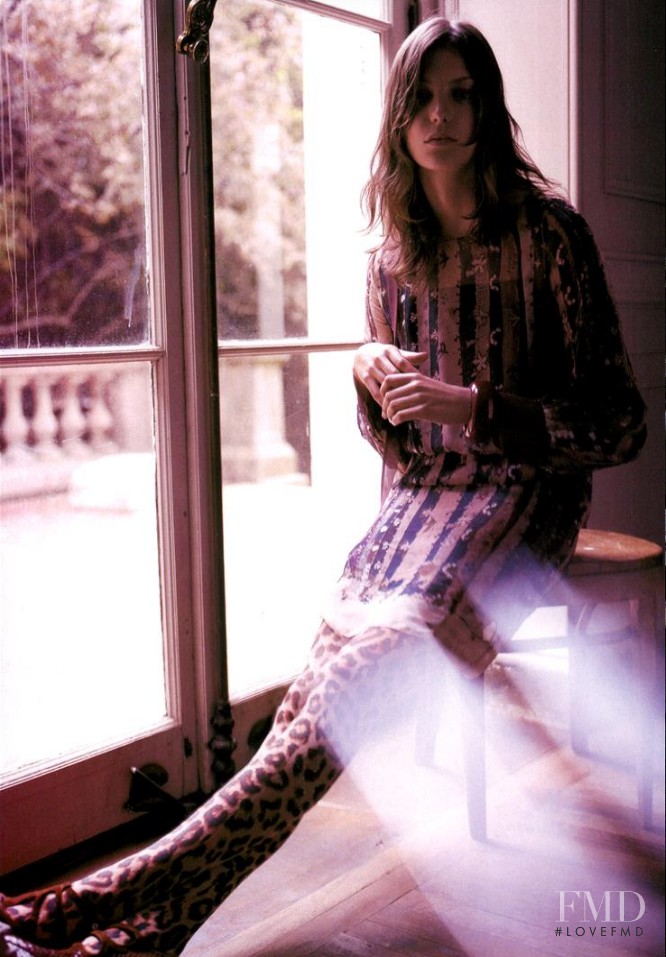 Daria Werbowy featured in Print, July 2003