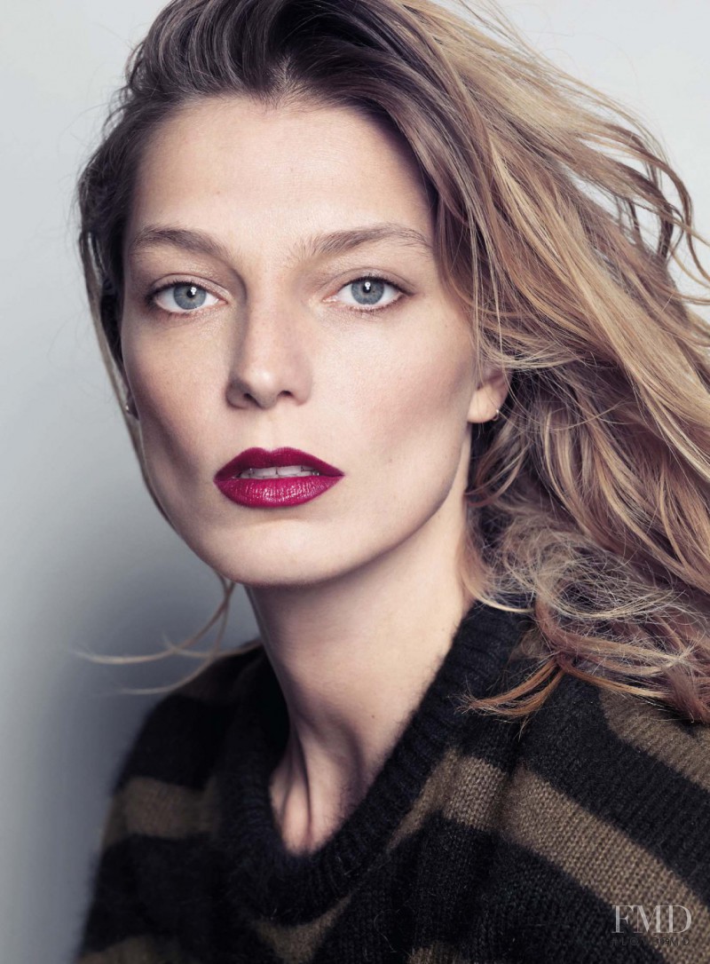 Daria Werbowy featured in Daria, December 2014