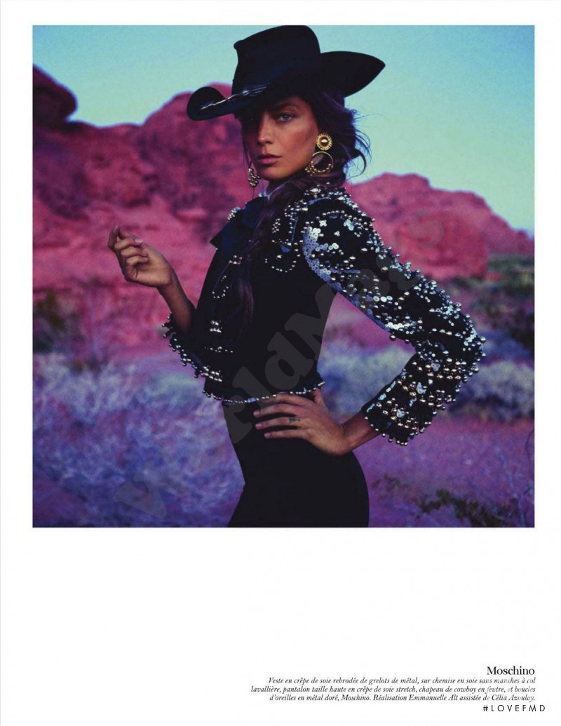 Daria Werbowy featured in Spécial Collections, February 2012