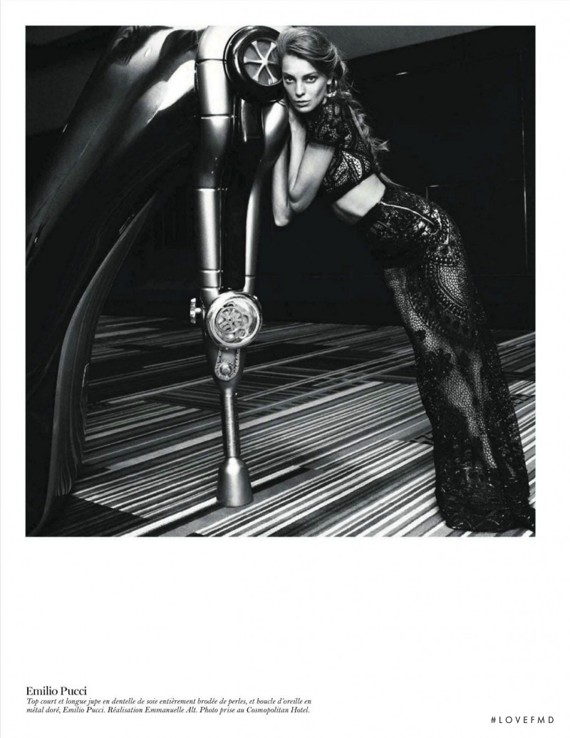 Daria Werbowy featured in Spécial Collections, February 2012