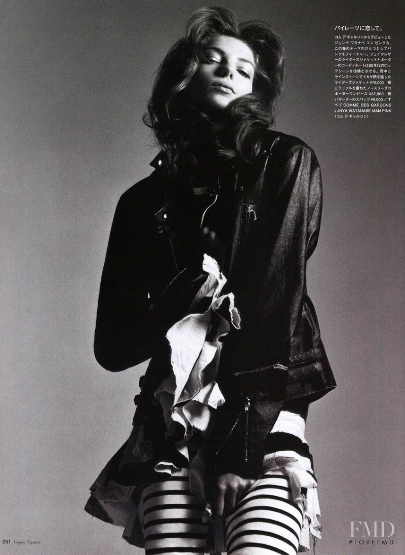 Daria Werbowy featured in Different Strokes, June 2003