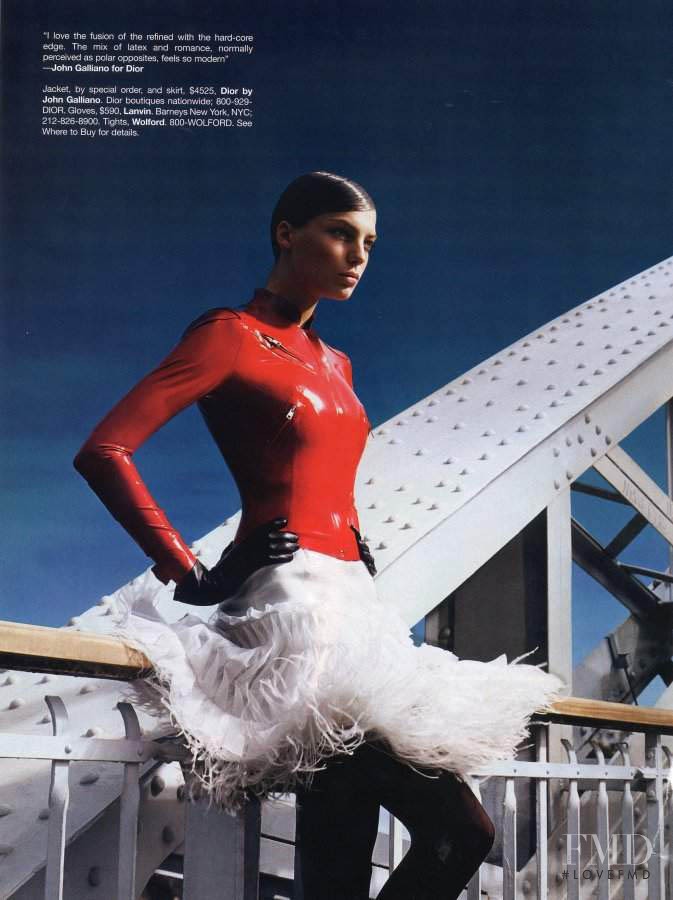 Daria Werbowy featured in Highlights from Paris, July 2003