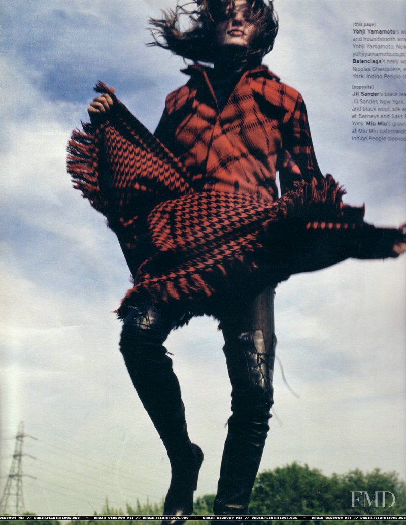 Daria Werbowy featured in Sweet Tartan, July 2003