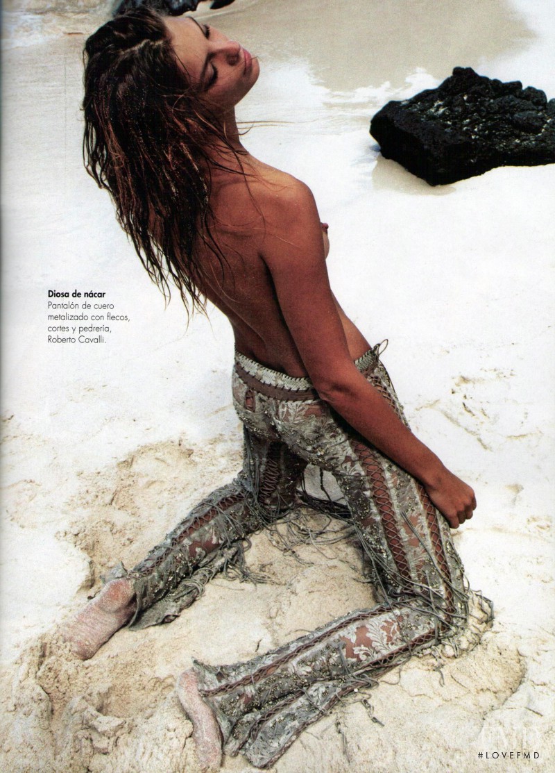 Daria Werbowy featured in Top, January 2012