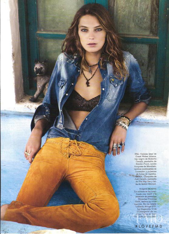 Daria Werbowy featured in Sun and Surf, May 2011
