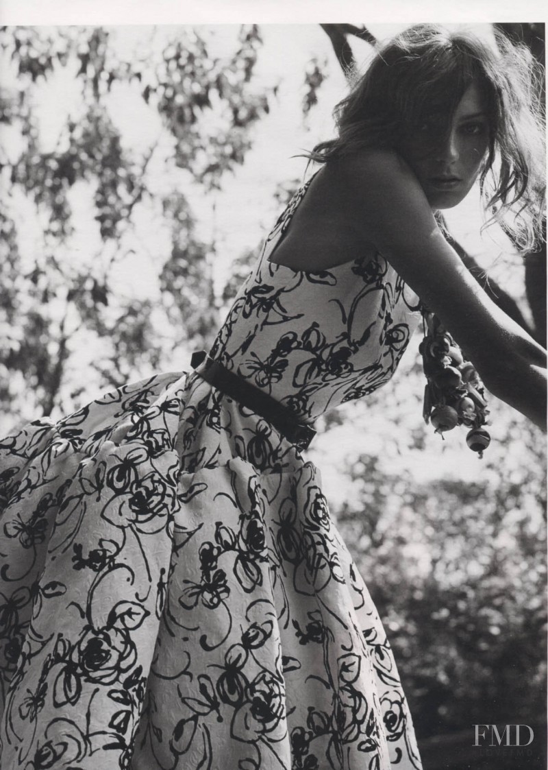 Daria Werbowy featured in Relax, December 2003