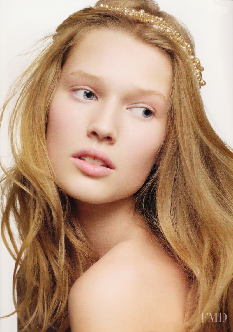 Toni Garrn featured in Toni Garrn, February 2009