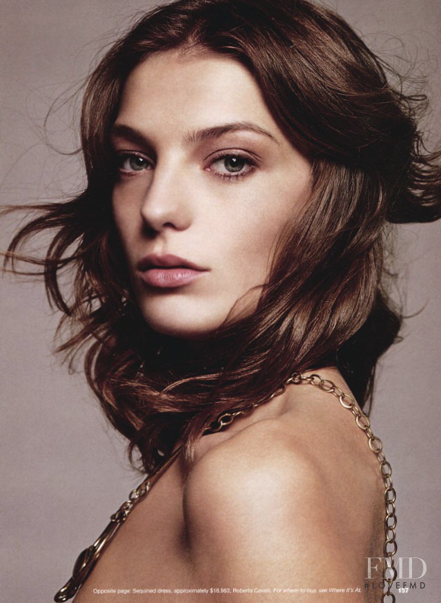 Daria Werbowy featured in Canadian Idol, March 2004