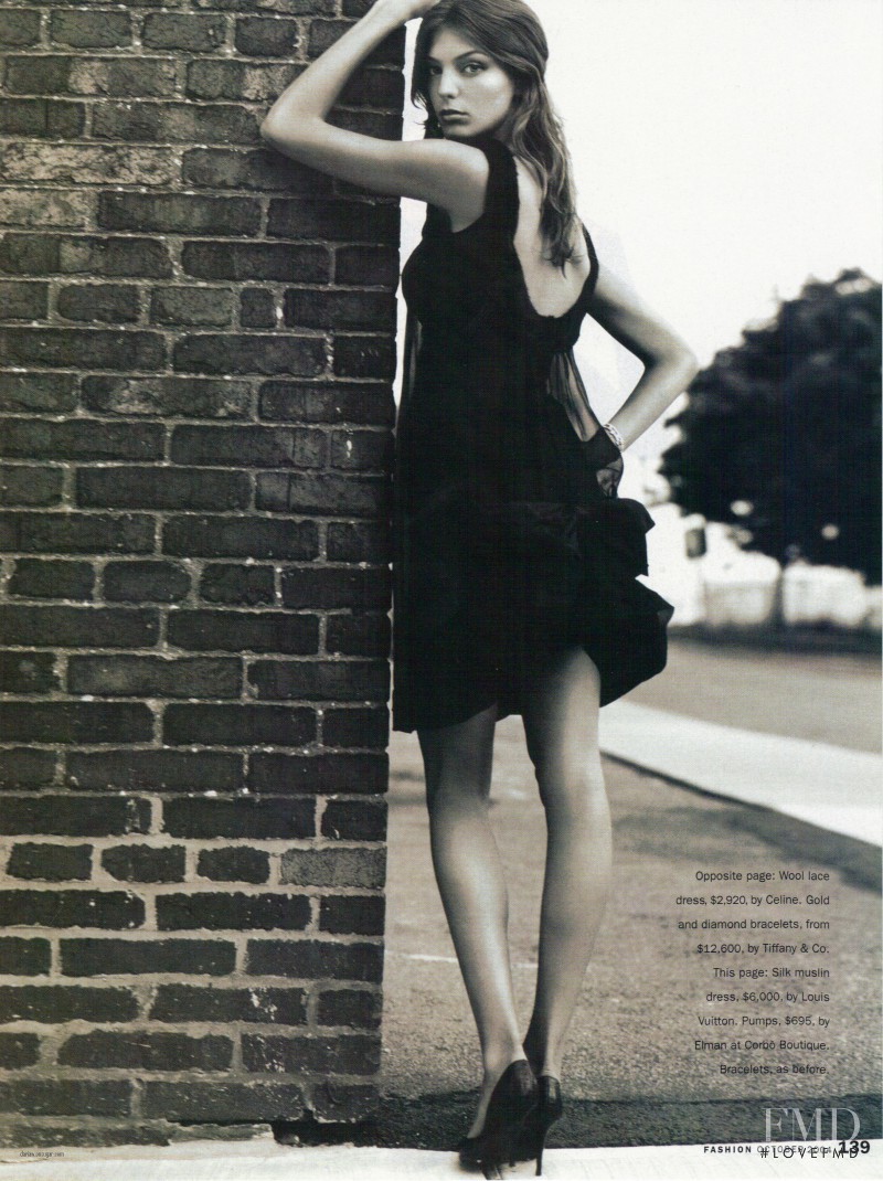 Daria Werbowy featured in Model Citizen, October 2004