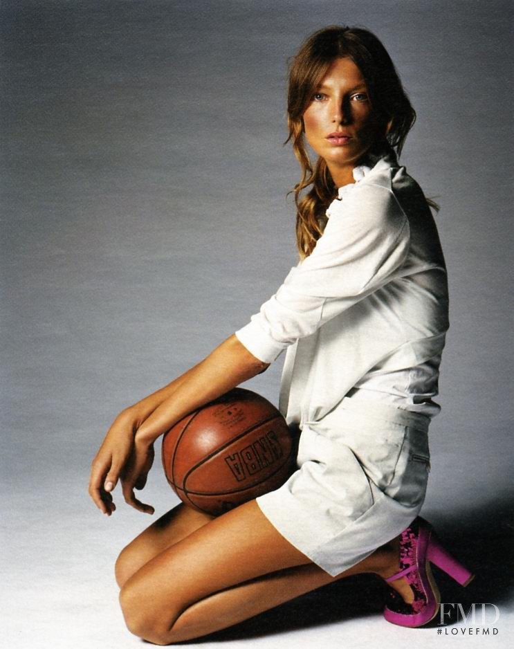 Daria Werbowy featured in Model A, December 2004