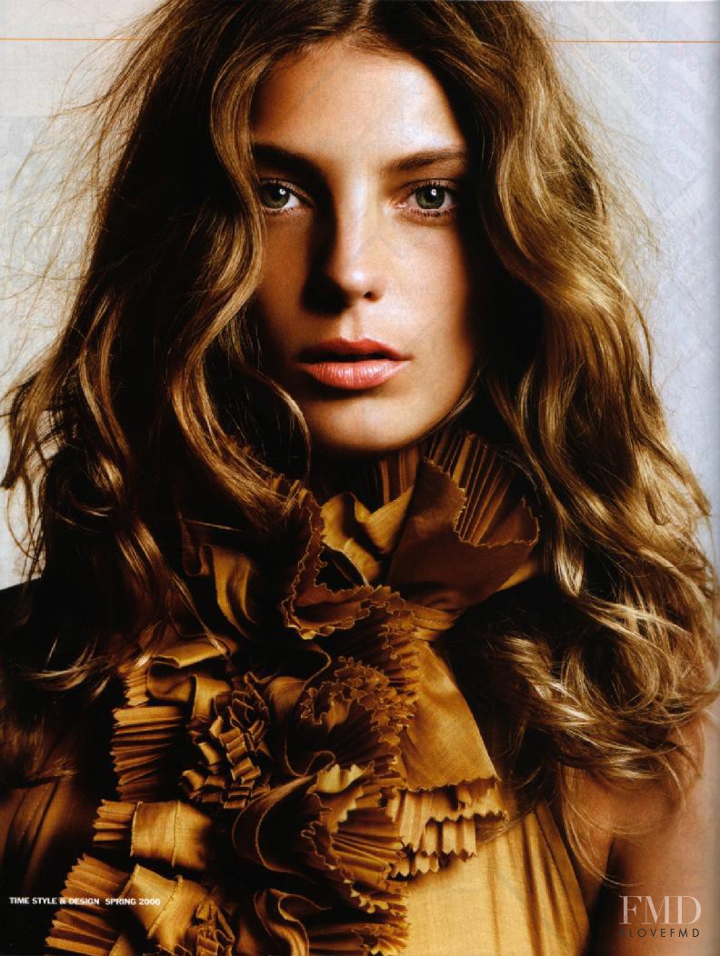 Daria Werbowy featured in A Natural Choice, March 2005
