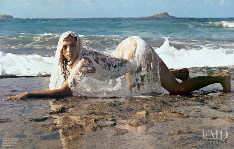 Daria Werbowy featured in Noces Blanches, April 2006