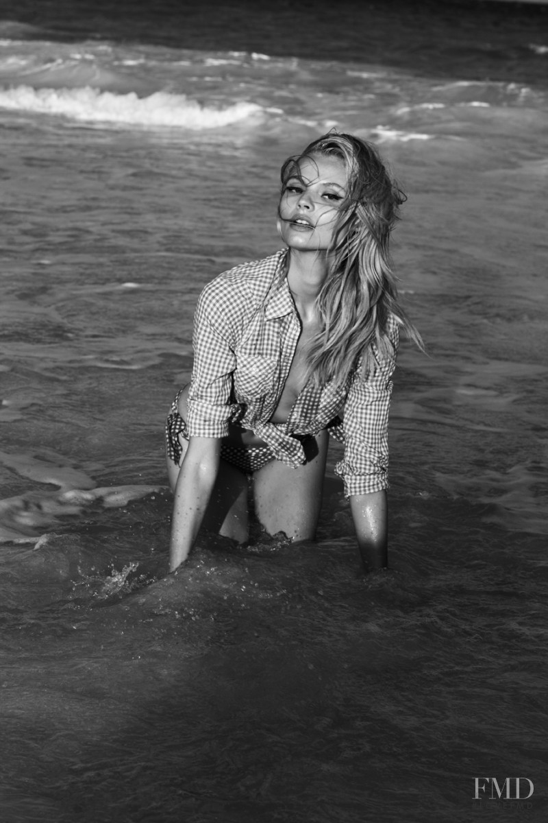 Magdalena Frackowiak featured in Sous Le Soleil, April 2012