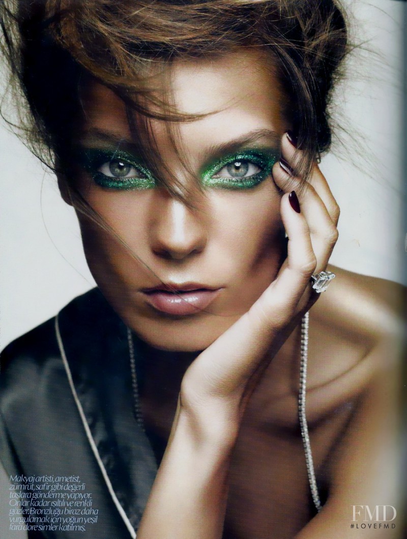 Daria Werbowy featured in Beauty, July 2010