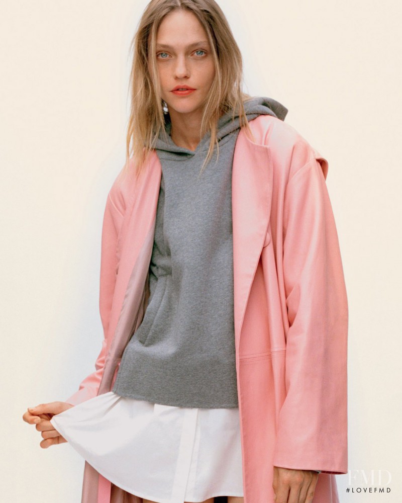 Sasha Pivovarova featured in Sasha Pivovarova, September 2015