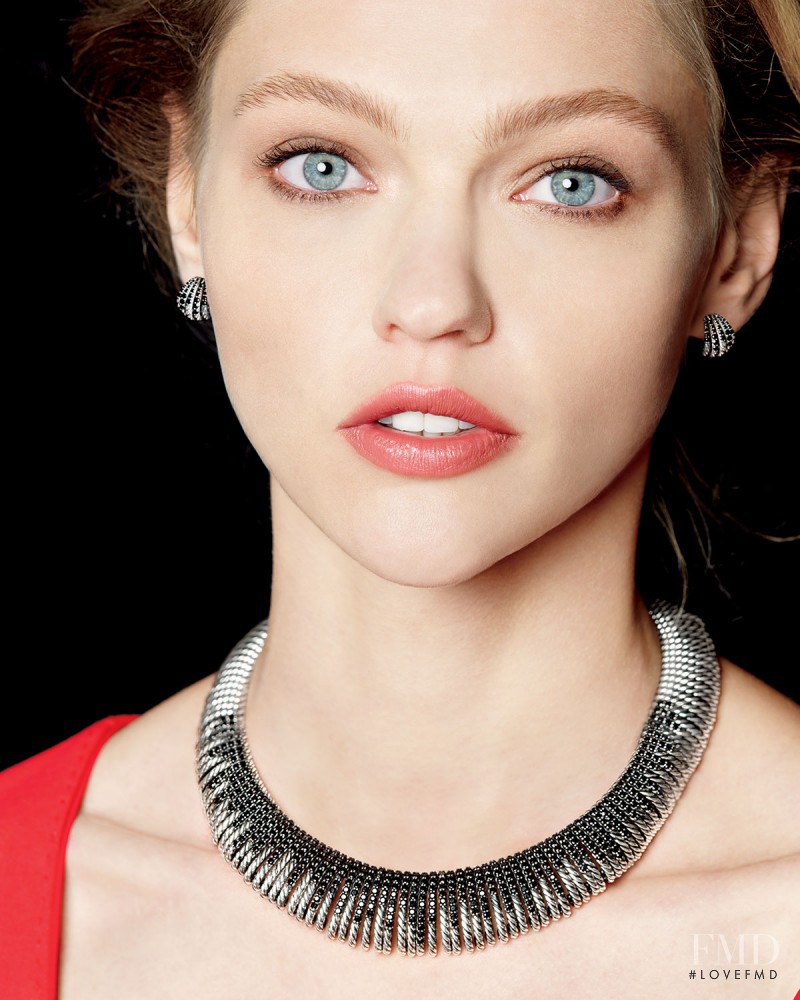 Sasha Pivovarova featured in Sasha Pivovarova, October 2015