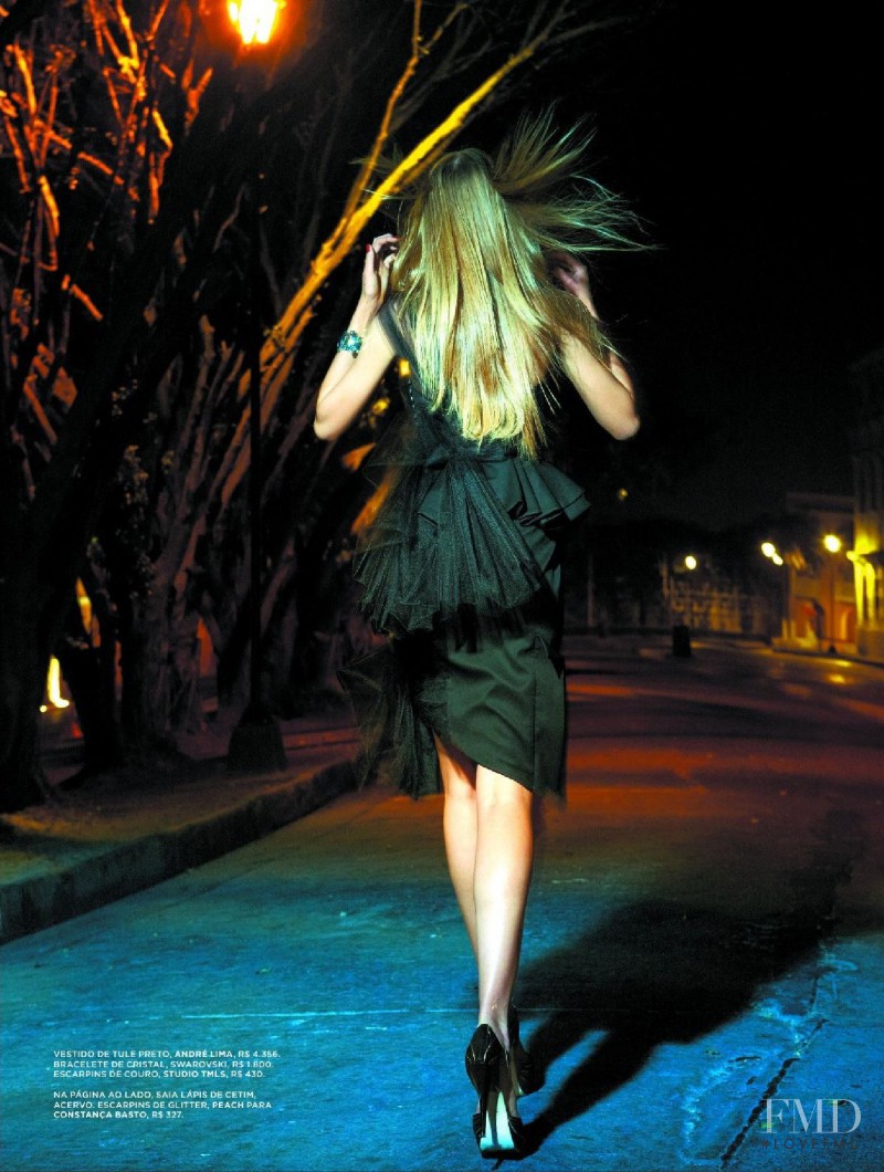 Claudia Seiler featured in Noite Em Cartagena, July 2009